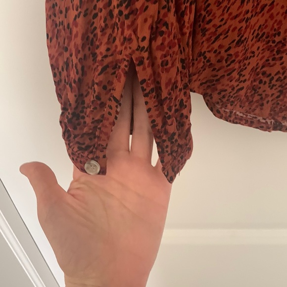 Patterned Blouse - Picture 4 of 6